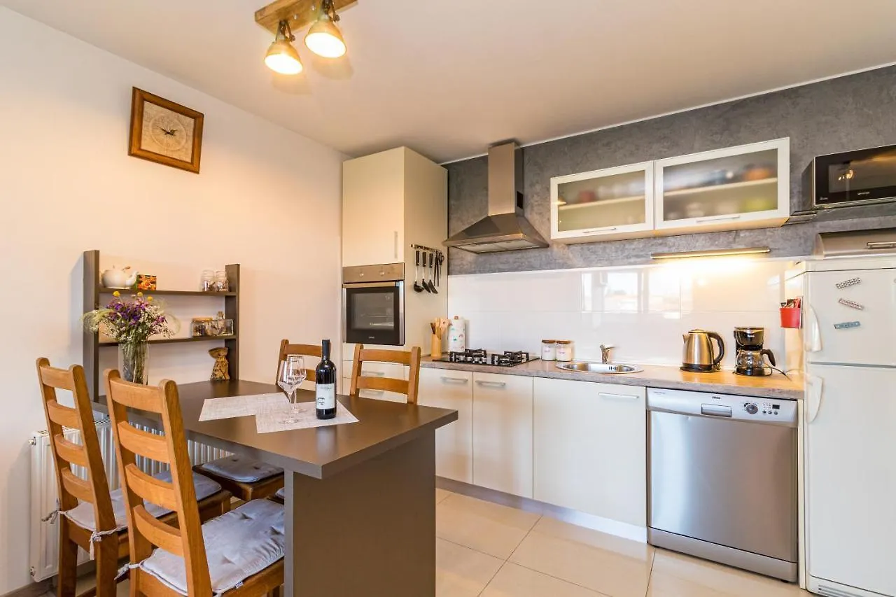 Lovely Apartment Near Centar Pula