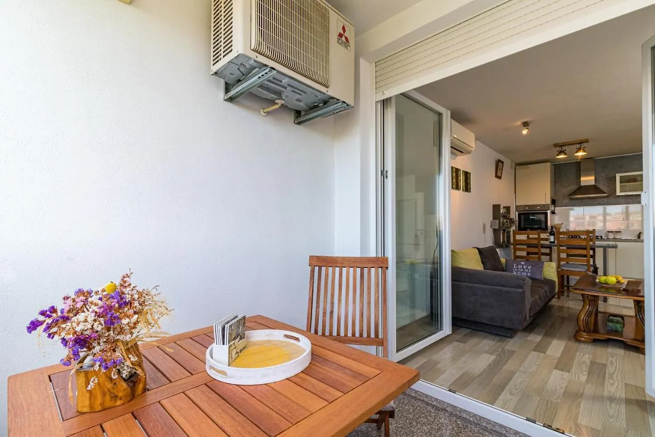 Lovely Apartment Near Centar Pula
